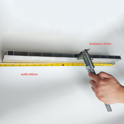 Sturdy Aluminium Extrusion Profiles for Truck and Bus Body Length 5.8-6.0M Tolerance ±1%