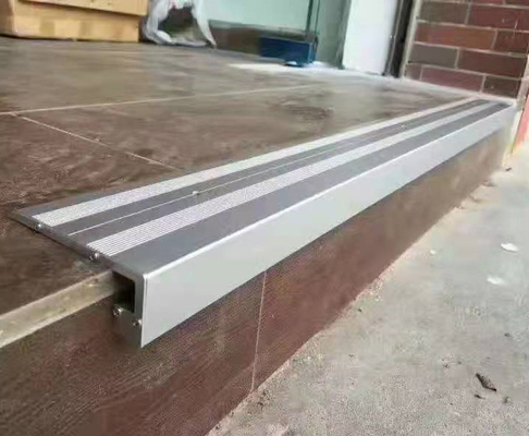 Stairs Lighting Sensor LED Light with Aluminum Extrusion Profiles and Is Alloy Material