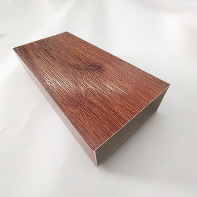 5.8-6.0M Length 3D Wood Grain Aluminium Extrusion Profiles for Windows Doors Pergola Floor