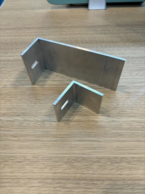 80x40x40mm Aluminum L Shape Solar Panel Mounting Brackets with Powder Coat Coating