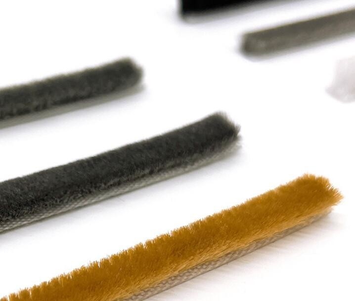 Door Window PP Sealing Strip For Aluminium Alloy Optimal Weather And Sound Insulation