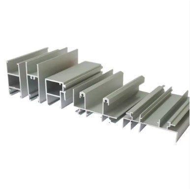 Welding Processing Service Square Aluminum Profiles for Doors and Windows in Cameroon